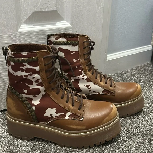 cow print steve madden booties - Picture 1 of 4